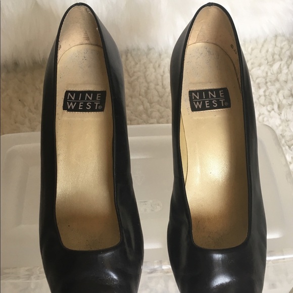 Nine West Dalton Heels - Picture 4 of 7